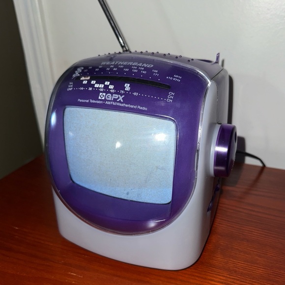 Vintage GPX Personal TV AM/FM Radio Purple Transluscent Y2K 90’s CRT - Picture 1 of 9